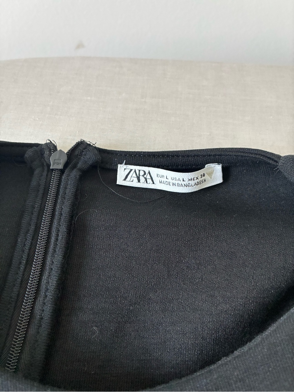 Zara Women's Black Peplum Hem Structured Sleeveless Top - Picture 8 of 11